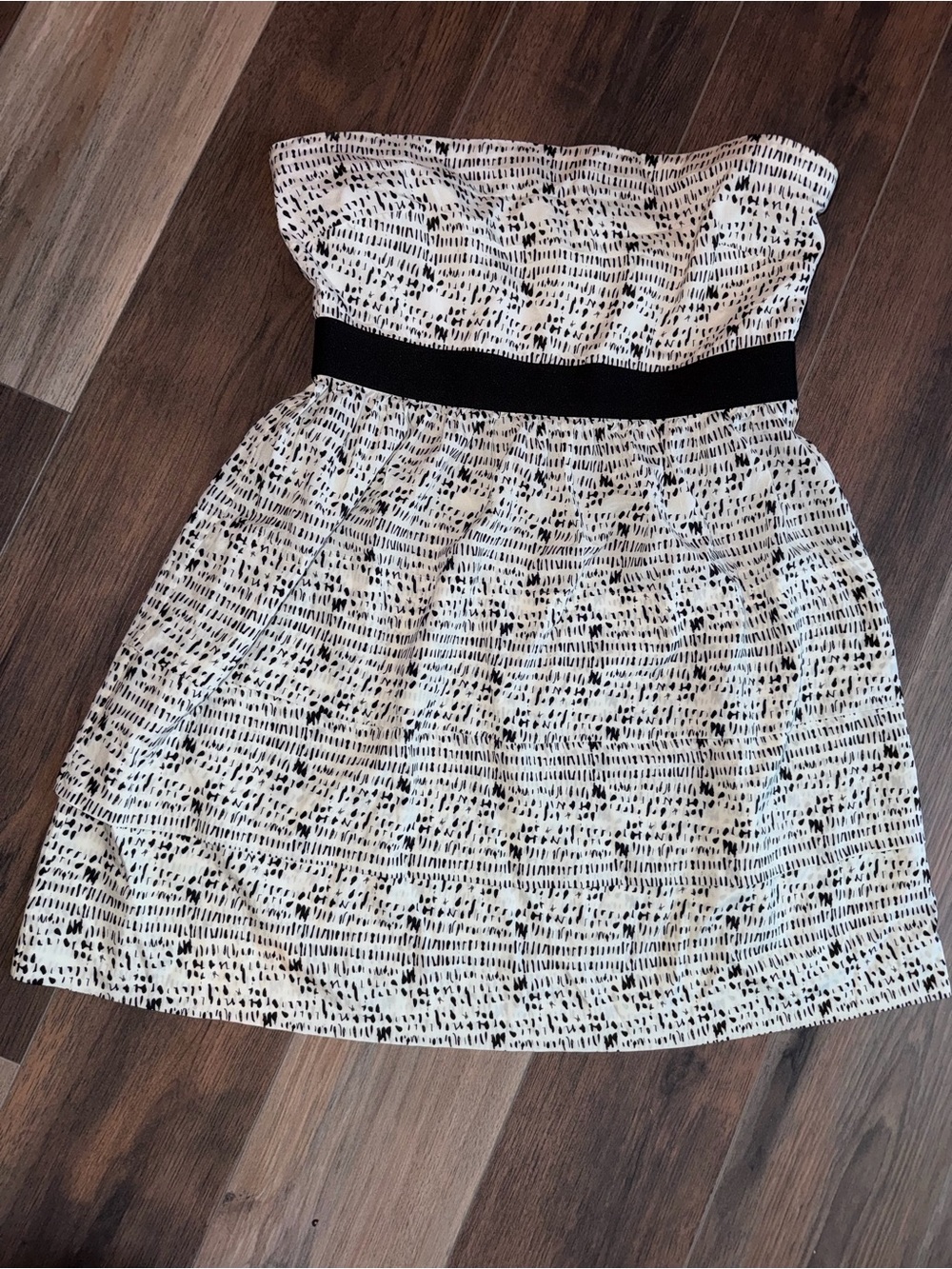 Theory Strapless Black & White Printed Dress